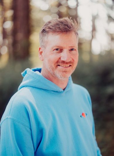Photo of Tom Alexander, Graphic Designer of AgriBytes